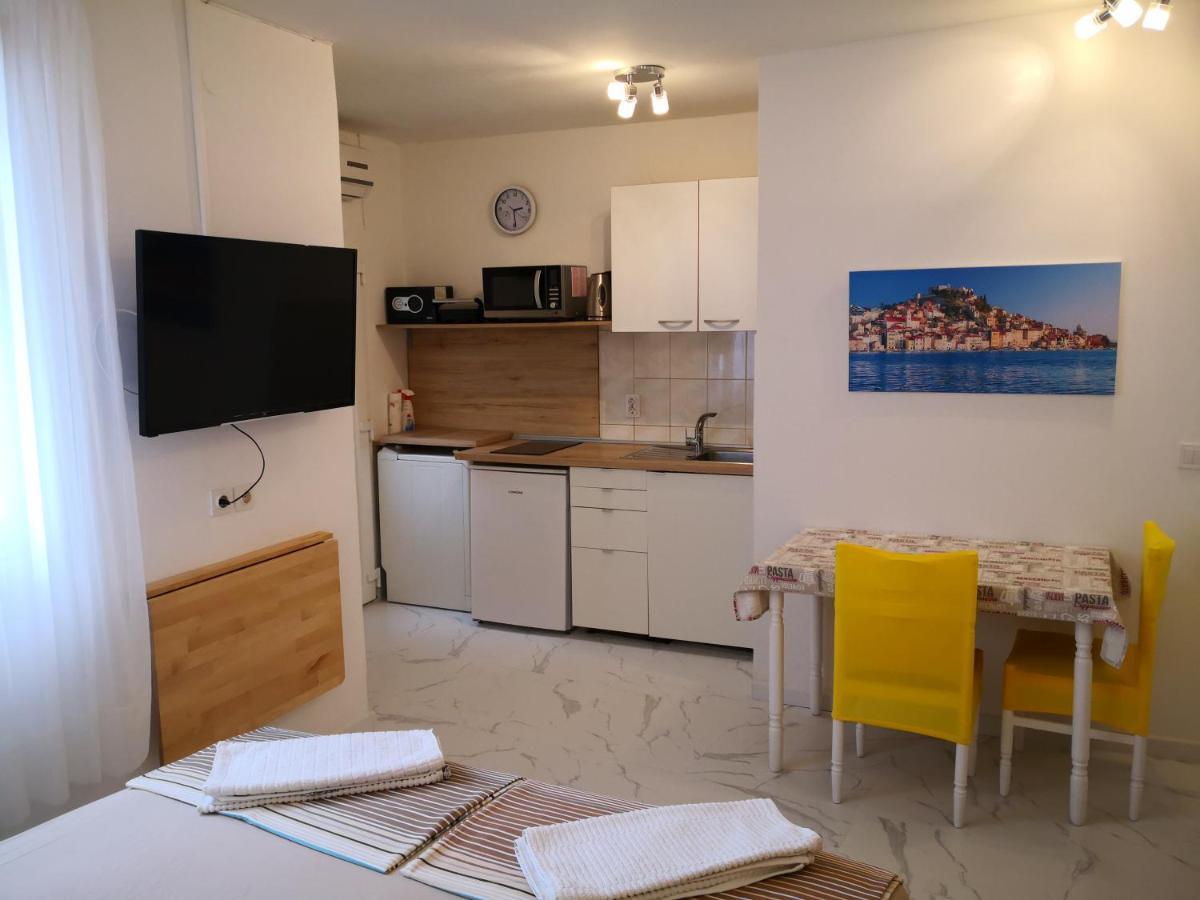 שיבניק City Center Garden Apartments מראה חיצוני תמונה